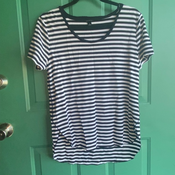 Ann Taylor size medium adorable striped top - Picture 2 of 4